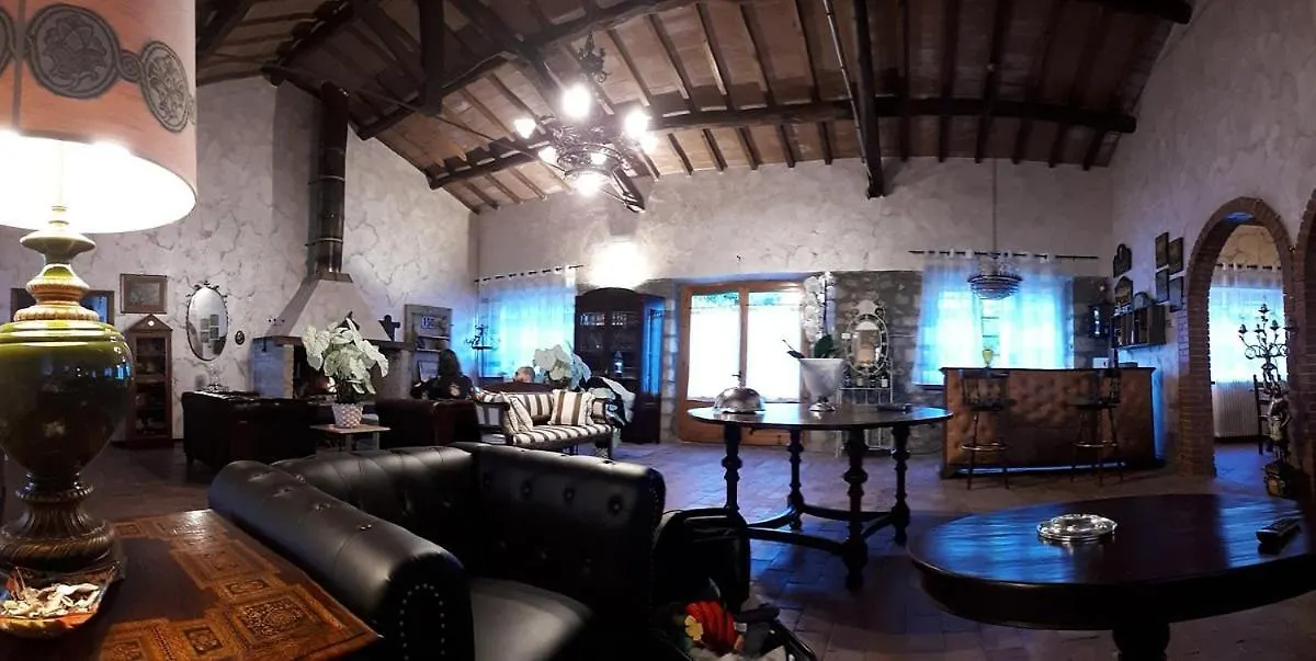 Borgo Fontaccia - Rooms & Pool Pignano